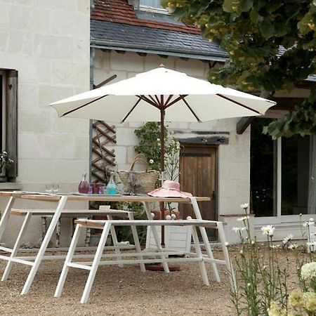 Une Maison, Un Jardin Berthenay Экстерьер фото